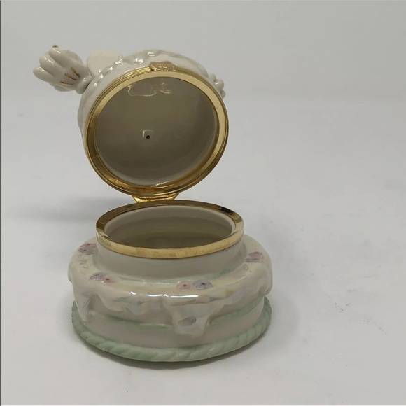 Lenox Mickey's Birthday Surprise Treasure Box - Picture 5 of 9